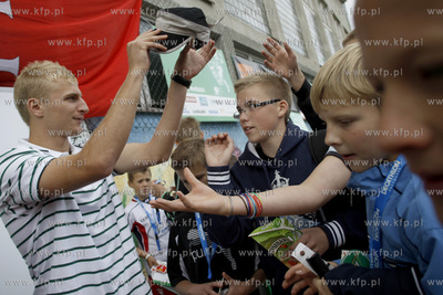 Boisko Zespolu Szkol Ogolnoksztalcacych nr 8 przy ul....