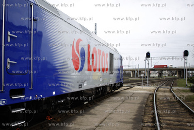 TRAXX F140 DE, pierwsza tego typu lokomotywa spalinowa...