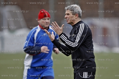 Gdansk. Boisko przy ul. Traugutta.  Sylwestrowy mecz...