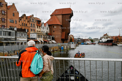 Po 9 miesiącach kładka obrotowa na Wyspę Schiorzów...