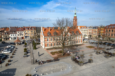 Rynek i ratusz w Starogardzie Gdańskim. 04.04.2025...