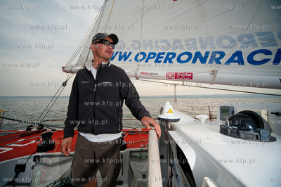 Jacht Operon Racing klasy Eko 60. Kapitan Jachtowy...