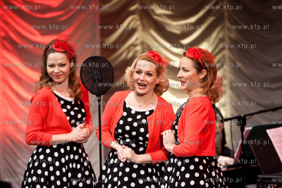 Gdansk. Scena Teatralna Kontakt w Domu Technika NOT.
Dusza...