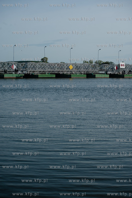 Gdansk. Sobieszewo. Odremontowany most pontonowy.
06.05.2014
fot....