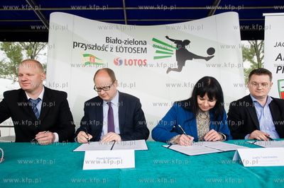 Gdansk. Obiekty sportowe klubu Jaguar Kokoszki. Otwarcie...