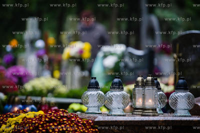 Gdansk. Cmentarz Lostowicki. Dzien Wszystkich Swietych....