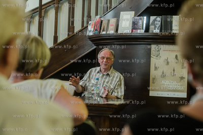 Gdansk. Filia Gdanskiej WiMBP przy ul. Mariackiej....