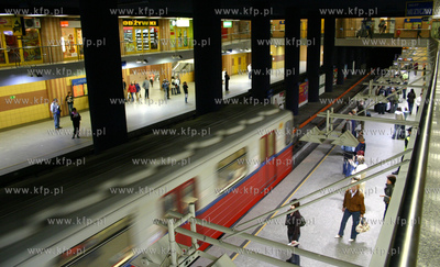 Warszawskie metro.
27.05.2006  
fot. Andrzej J. Gojke...