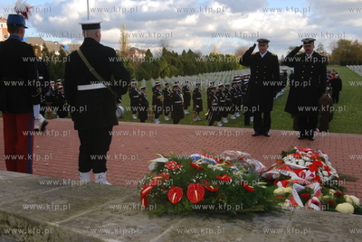 Swieto Niepodleglosci na francuskim cmentarzu wojskowym...