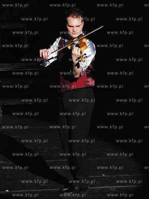 Teatr Muzyczny w Gdyni. Widowisko "Rhytm of the dance"...