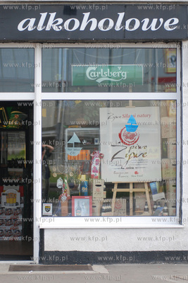 W jednym z gdynkich sklepow mozna kupic napoj orzezwiajacy...