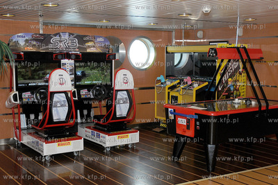 Gdynia. Molo Poludniowe. Dzien otwarty promu Stena...