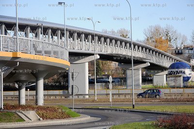 Otwarcie kladki nad torami w Gdyni Redlowie. Konstrukcja...