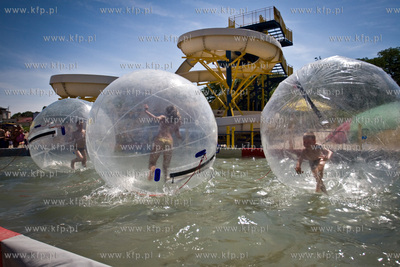 Gdansk Brzezno. Doskonala pogoda przyciaga tlumy na...