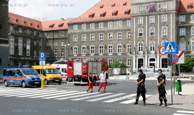 Ewakuacja Urzedu Miejskiego w Szczecinie. Powodem byl...
