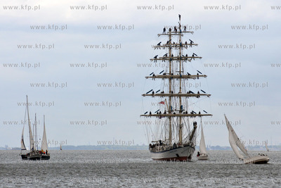 Chopin// Polska/ The Course. Gdynia swietuje zakonczenie...