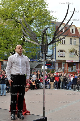 Sopot Ulica Artystow 2011. Performance patriotyczny...