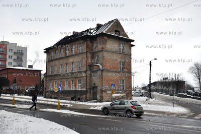 Spalona kamienica  przy ulicy Kartuskiej w Koscierzynie.17.01.2013Fot....