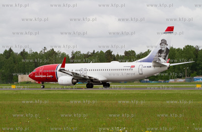 Port Lotniczy Gdansk im. Lecha Walesy. Nz. Boeing 737-800...
