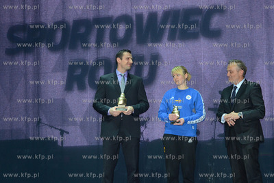 HAla Gdynia Arena.Gala Gdynskiego Sportu.    Nz.Sportowcami...