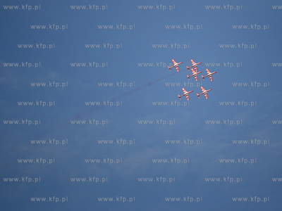 Próby lotnicze przed pokazami z okazji Dni Marynarki...