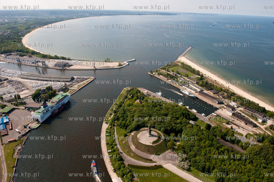 Westerplatte w porcie Gdańsk z lotu ptaka. 25.05.2009...