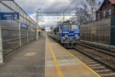 Peron stacji kolejowej Gdańsk Orunia. 04.03.2020 fot....