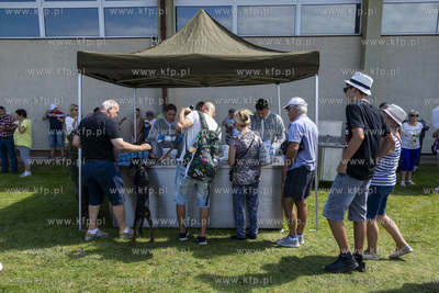 Piknik wojskowy "Silna Biało-Czerwona" na stadionie...