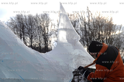 Gdynia, Bulwar Nadmorski. Festiwal rzezb lodowych....