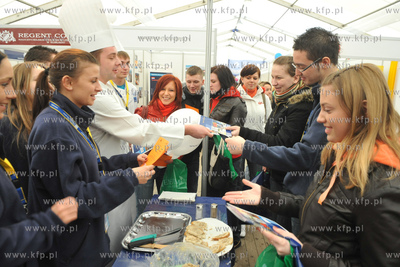 Targi Akademia na Uniwersytecie Gdanskim. Nz. stoisko...