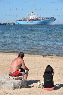 Do terminalu kontenerowego DCT w Gdansku zawinal statek...