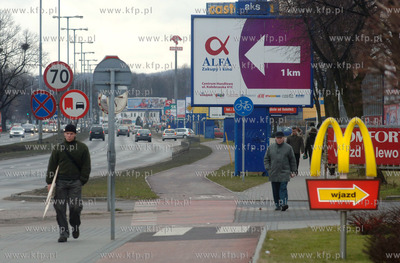 Gdansk Przymorze. Al. Grunwaldzka, niedaleko skrzyzowania...
