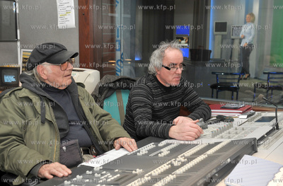 Marzena Sienkiewicz gdanska pogodynka w studio Telewizji...