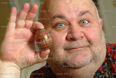 Rudi Schuberth i jego wlasnorecznie wymalowane wielkanocne...