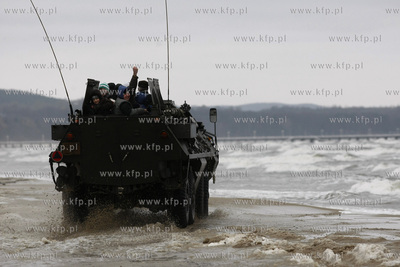 Sopot. Oficjalny sztab WOSP przy Sopockim Klubie Zeglarskim...
