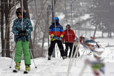 Stok narciarski w Paczoskowie - Kosowie.
01.04.2013
fot....