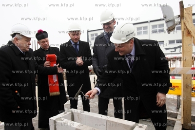 Uroczystosc wmurowania kamienia wegielnego pod budowe...