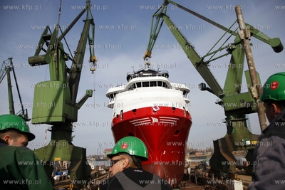 Gdanski oddzial Stoczni Nauta S.A.. Wodowanie kadlubu...