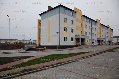 Uroczystosc przekazania mieszkan nowym lokatorom w...