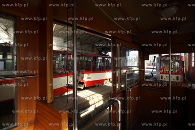 Zajezdnia tramwajowa w Gdańsku Nowym Porcie.
17.03.2015
fot....