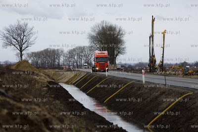 Przebudowa drogi krajowej s7 na odcinku Gdańsk - Kiezmark.
24.02.2017
fot....