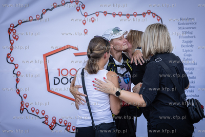 Kwidzyn. Zakonczenie biegu Karoliny Napiórkowskiej...