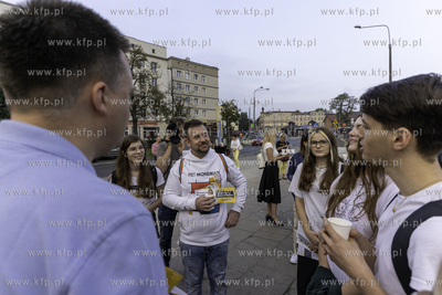 Gdańsk Wrzeszcz, Dworzec PKP. Szymon Hołownia z kandydatami...