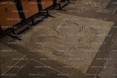 Kościół sw. Jana. Wykład Kto został pochowany...