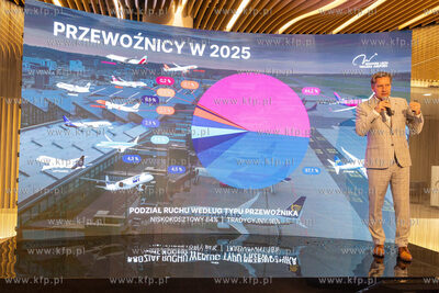 Port Lotniczy Gdańsk im. Lecha Wałęsy. Nz. Konferencja...