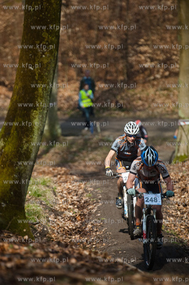 Gdansk. Matemblewo. 1 runda MTB Bike Tour 2012.
21.04.2012
fot....