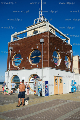 Gdansk. Letni wypoczynek na plazy miejskiej Stogi....