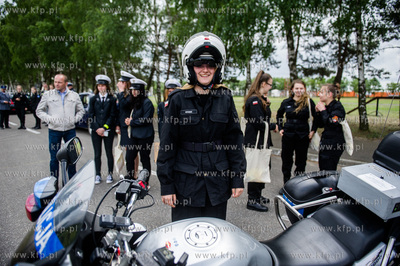 Gdansk. Matarnia. Oddzial Prewencji Policji KWP w Gdansku....