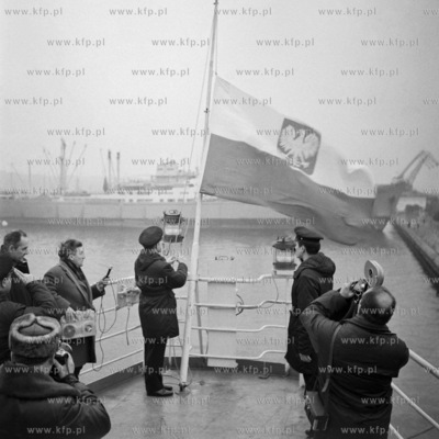 Podniesienie bandery na statku Konin w porcie gdyńskim.
30.01.1969
0002308z_styczen1969
Fot....