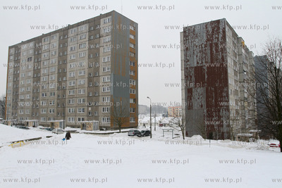 Gdansk. Mieszkancy blokow na ul. Kusocinskiego na Morenie...